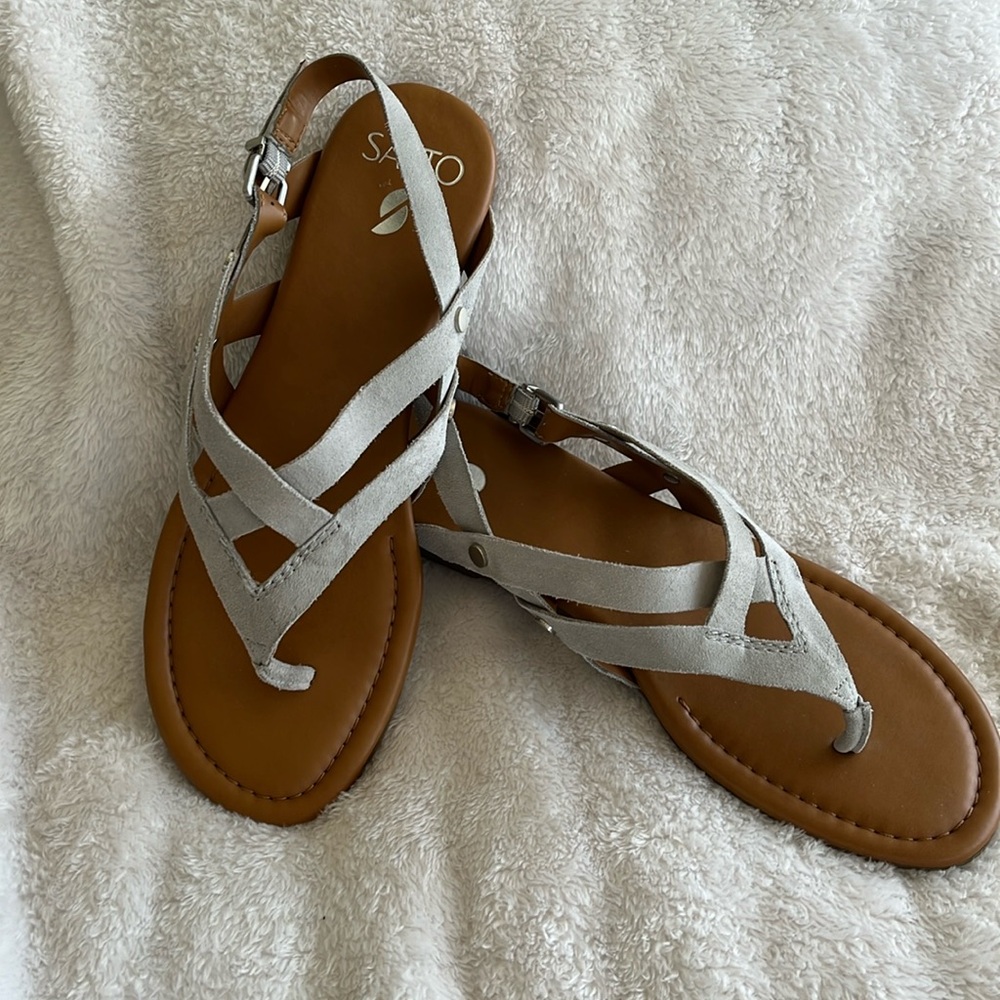 Franco Sarto Gretchen sandals in grey size 8.5, NWOT, leather